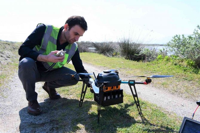 Vektörle Havadan Mücadele