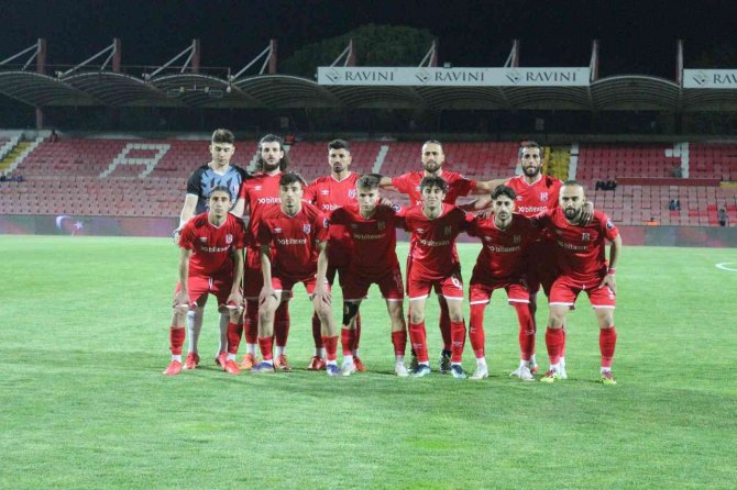 Spor Toto 1. Lig: Balıkesirspor:0 - Mke Ankaragücü: 2