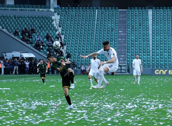 Spor Toto 1. Lig: Kocaelispor:2 - Manisa Fk:1