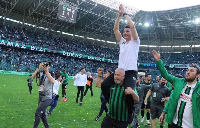 Spor Toto 1. Lig: Kocaelispor:2 - Manisa Fk:1