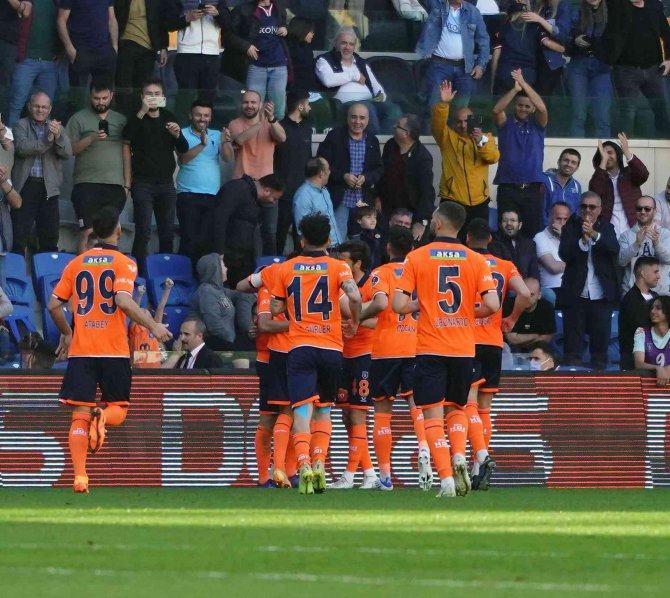 Spor Toto Süper Lig: Medipol Başakşehir: 3 - Hatayspor: 0 (Maç Sonucu)