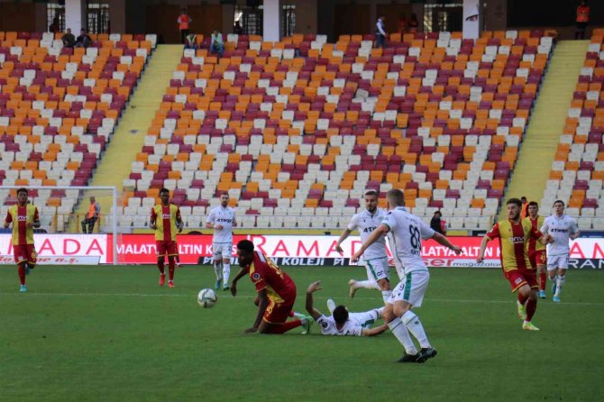 Spor Toto Süper Lig: Yeni Malatyaspor: 2 - Konyaspor: 3 (Maç Sonucu)