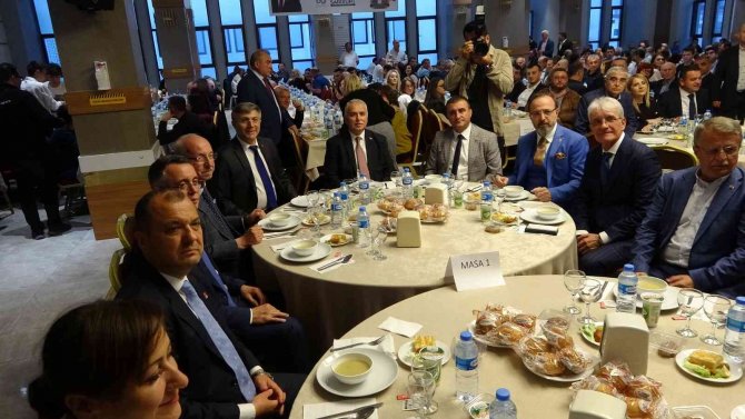 Höh Genel Başkanı Karadayı’dan Soydaşlara Çağrı: “Bayramdan Sonra Seçim Hazırlıklarına Başlayın”