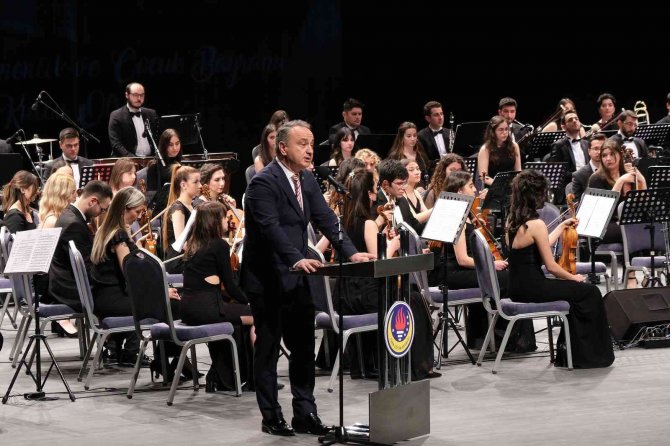 23 Nisan Coşkusu Notalarla Karşılandı