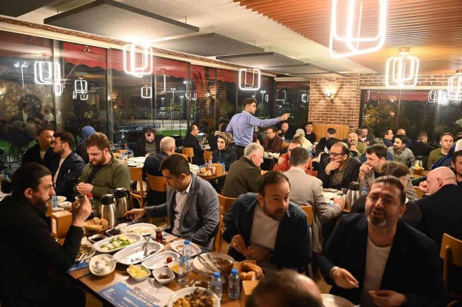 Tuzla Belediye Başkanı Yazıcı: "Tuzla’da Ramazan İtibarıyla Biz Bir İyilik Mevsimi Yaşadık"