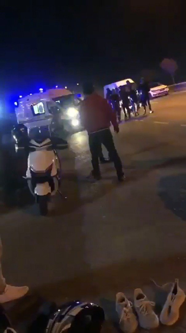Yalova’da Motosikletler Çarpıştı: 2 Yaralı