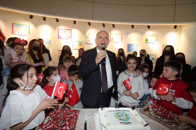Yenimahalle’de 23 Nisan Coşkusu