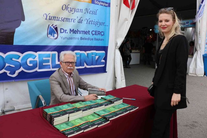Yazarlar Kitapseverlerle Buluşmaya Devam Ediyor
