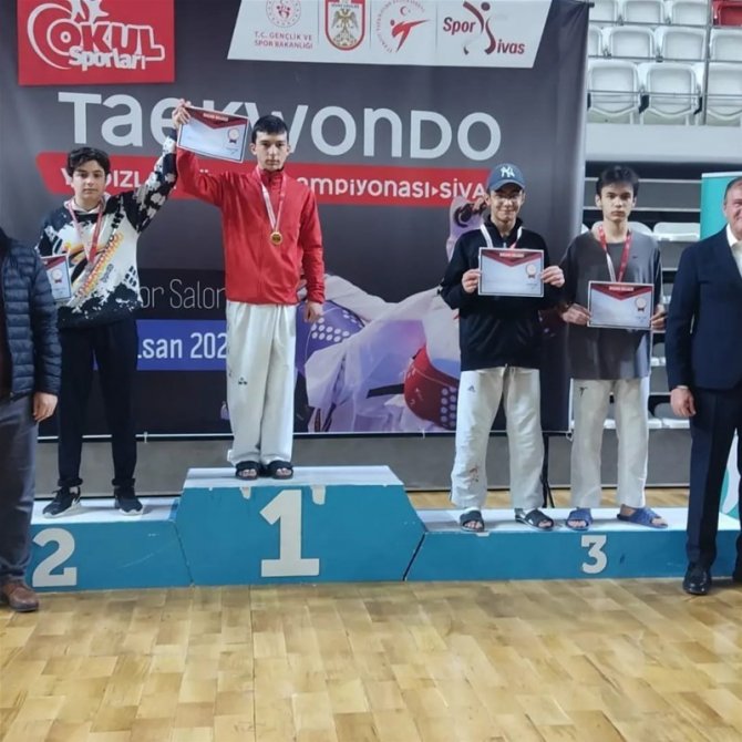 Bilecikli Sporcular Tekvandoda Türkiye Dereceleri Elde Ettiler