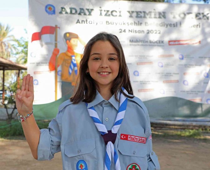 İ̇zciler Ant İçerek Mavi Fular Bağladı