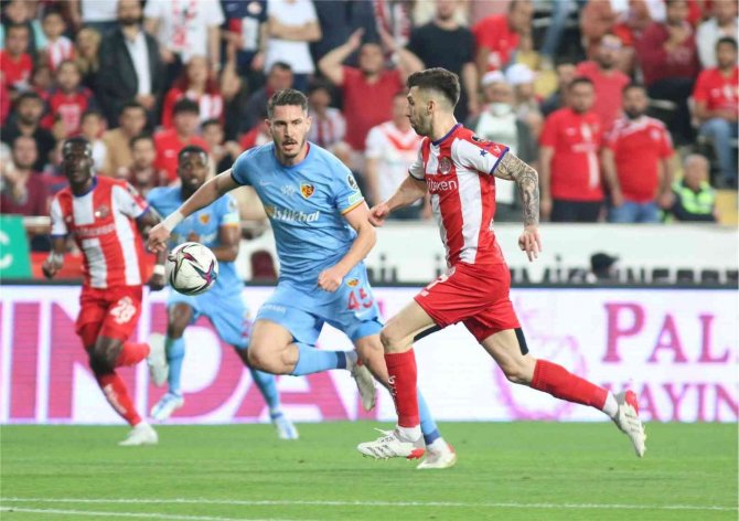 Antalyaspor, Yenilmezlik Serisini 12 Maça Çıkardı