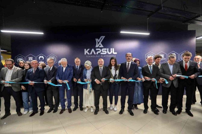 Güneş Sistemi’ni Tartışan Fenomen Öğrenciler Azerbaycan Teknofest’e Katılacak