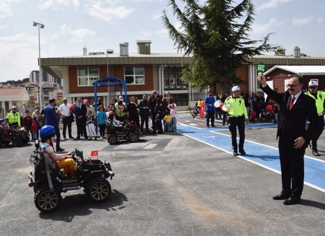 Çocuk Trafik Eğitim Parkı Coşkuyla Açıldı