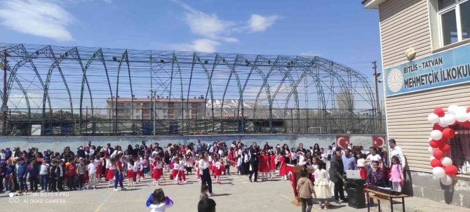 Tatvan’da Minikler Eğlenceye Doydu