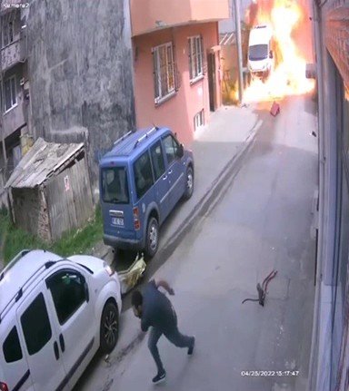 Uçağın Düşme Anı Kameraya Saniye Saniye Yansıdı