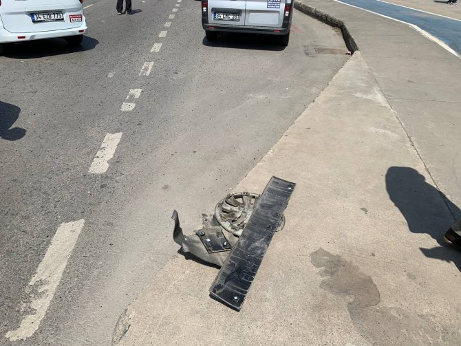 Maltepe’de Feci Kaza: Kontrolünü Kaybeden Sürücü, Seyir Halindeki 3 Araca Çarparak Takla Attı