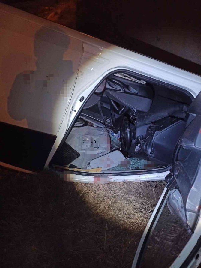 Diyarbakır’da Taziye Dönüşü Kaza: 1 Ölü, 4 Yaralı