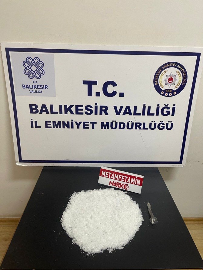 Edremit’teki Narkotik Operasyonunda, Görevden Uzaklaştırılan Astsubay Yakalandı