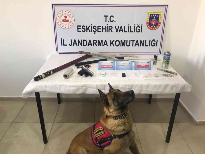 Eskişehir’de Uyuşturucu Operasyonu, 5 Gözaltı