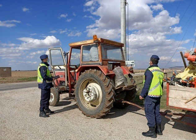 Eskişehir’de Jandarmadan Eş Zamanlı Trafik Denetimi