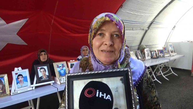 Evlat Nöbetindeki Anneden Oğluna Kürtçe ’Teslim Ol’ Çağrısı