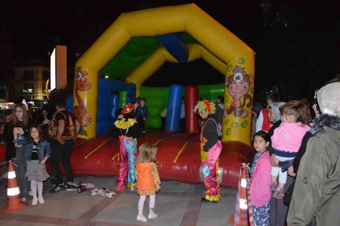 Gediz’de Çocuk Festivali Düzenlendi