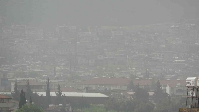 Hatay’da Göz Gözü Görmüyor
