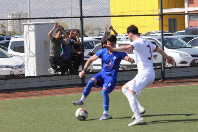 Kayseri 1. Amatör Küme: 1966 Turanspor: 1 - Demirspor: 1