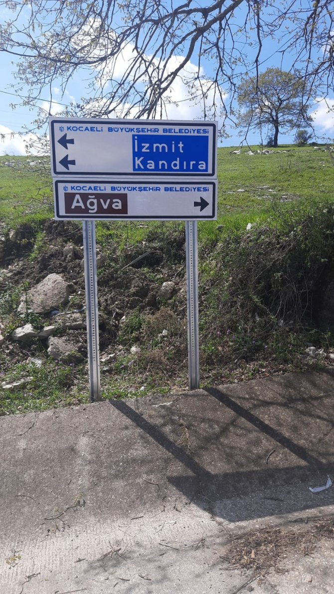 İ̇şaret Ve Yönlendirme Levhaları Yenileniyor
