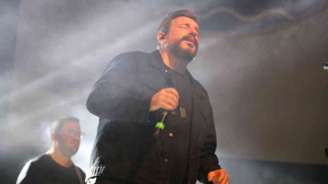 Öğrencisi Olduğu Üniversitede Konser Verdi