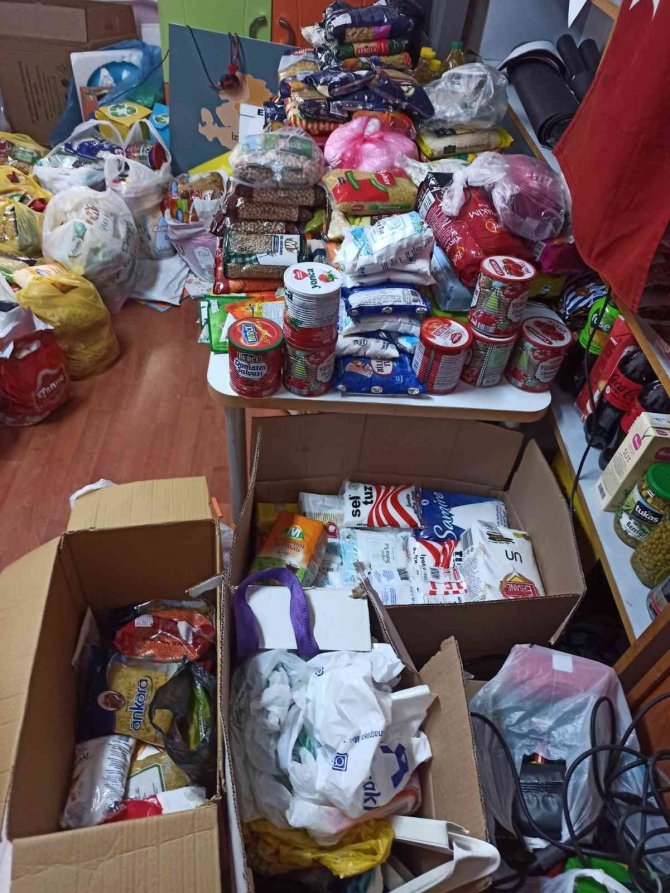 Öğrencilerden, ’Bir Eksiği De Sen Tamamla’ Projesi