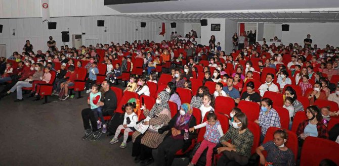 ‘Mutluluklar Ülkesi’ Çocuklarla Buluştu