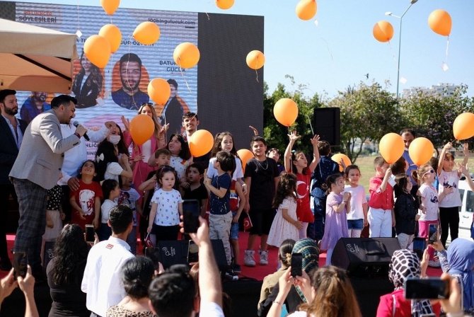 Sayapark’ta ’100 Bin Gülücük’ Heyecanı