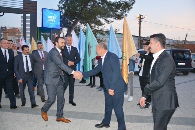 Cumhur İ̇ttifakı Mhp’nin İftarında Buluştu