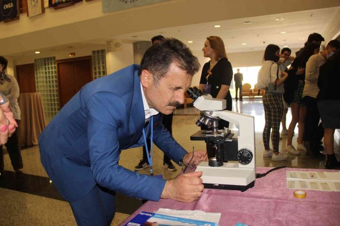 Aydın, Denizli Ve Muğla’nın Tıp Öğrencileri Genetik Sempozyumunda Buluştu