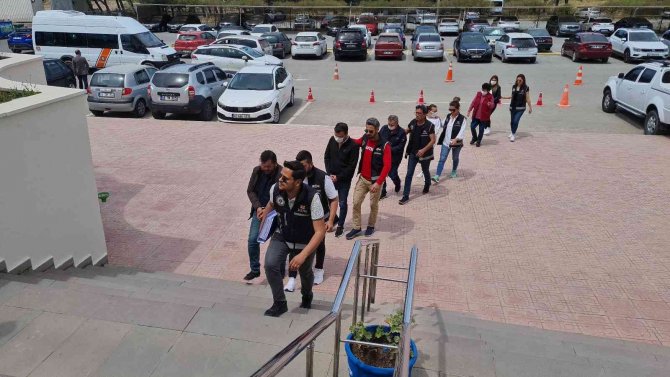 Bodrum’da Dolandırıcılık İddiasına 6 Gözaltı