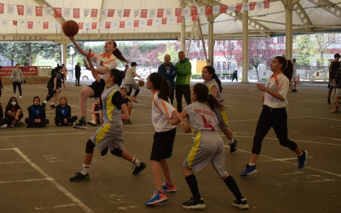 Nilüfer Uluslararası Spor Şenlikleri’nde Heyecan Dolu Gün