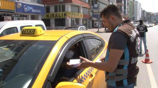 Kadıköy’de Emniyet Kemeri Takmayan Taksi Şoförlerine Ceza Yağdı