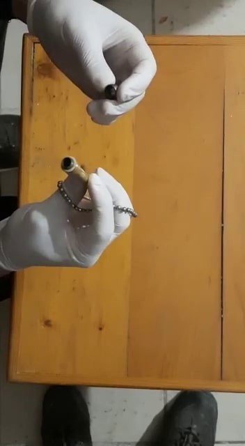 Yakalanınca Lazer Dediği Kolye, Suikast Silahı Çıktı