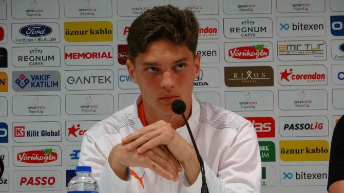 Shakhtar Donetsk’li Sudakov:" Ukrayna’da Yaşananları Herkese Göstermek İstiyoruz"