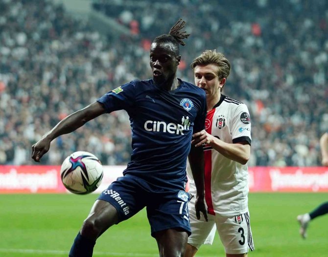 Spor Toto Süper Lig: Beşiktaş: 0 - Kasımpaşa: 2 (İ̇lk Yarı)