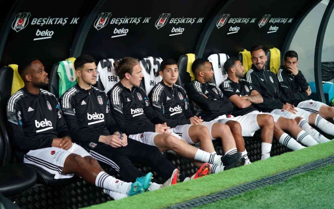 Spor Toto Süper Lig: Beşiktaş: 0 - Kasımpaşa: 0 (Maç Devam Ediyor)