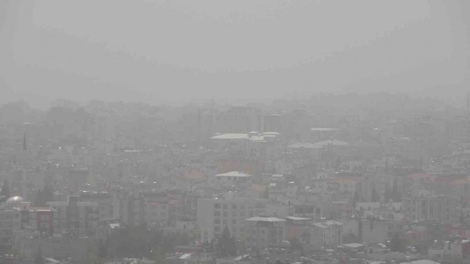 Adıyaman’da Toz Taşınımı