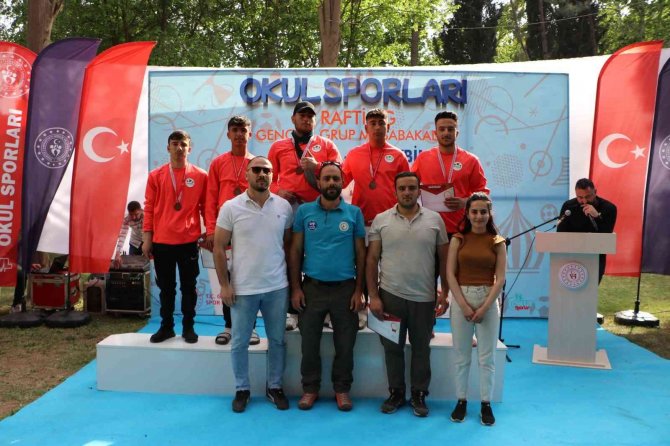 Çukurca Rafting Takımından Büyük Başarı