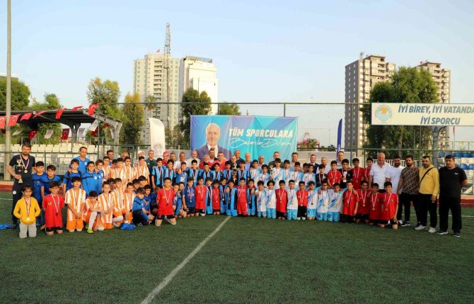 Akdeniz Belediyesi 23 Nisan Futbol Turnuvasında Kupalar Sahiplerini Buldu