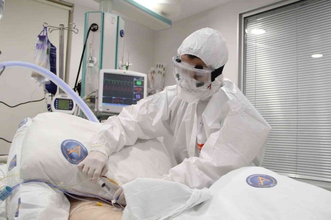 Antalya’da Covid -19 Yoğun Bakım Ve Servislerinde Yüzde 95’lik Düşüş