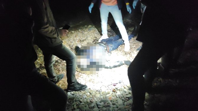 Kuşadası’nda Kıyıya Vurmuş Erkek Cesedi Bulundu