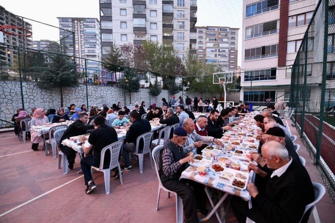 Başkan Ertuğrul Çetin: ‘‘Komşuluk Bu Toprakların En Sağlam Mayası’’