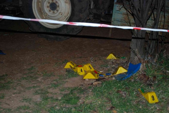 Eski Eşini Çocuğunun Gözü Önünde Ellerini Bağlayarak Öldüren Cani İçin Müebbet Hapis İstendi