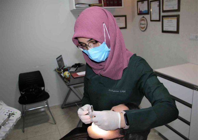 Diş Hekimi Ayşenur Çam: "Ramazan Ayında Da Dişler Günde İki Kez Fırçalanmalı”